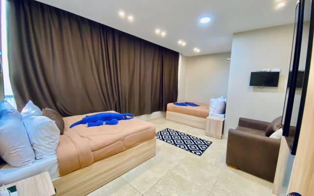 Horus Horizon INN Pyramids View