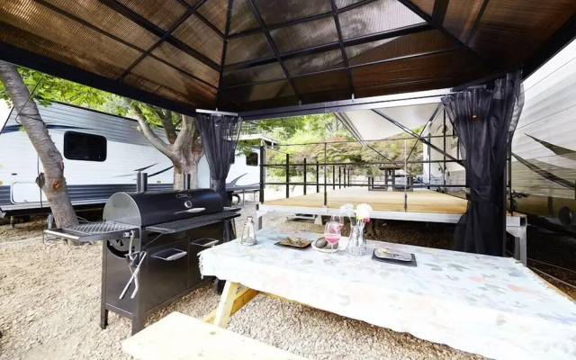 Sunshine Caravan