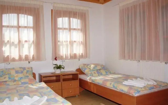 Tisza Apartman