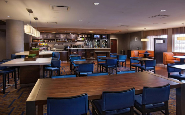 Courtyard by Marriott Fayetteville