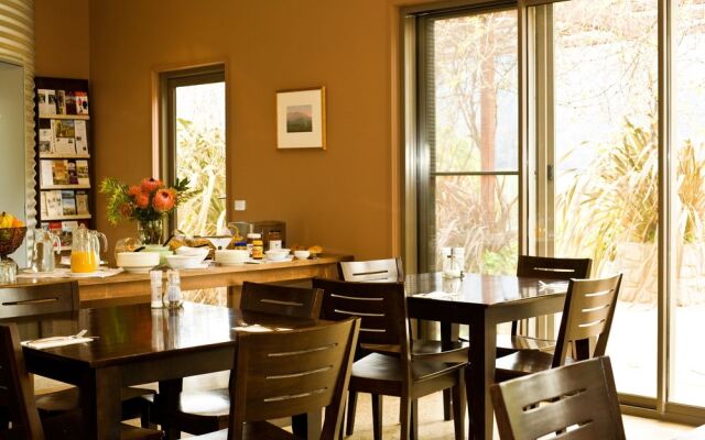 The Buckland - Studio Retreat