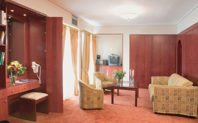 Oscar Hotel