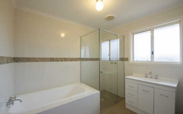 Flinders Bush Retreats