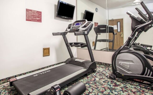 Comfort Inn Muscatine near Hwy 61