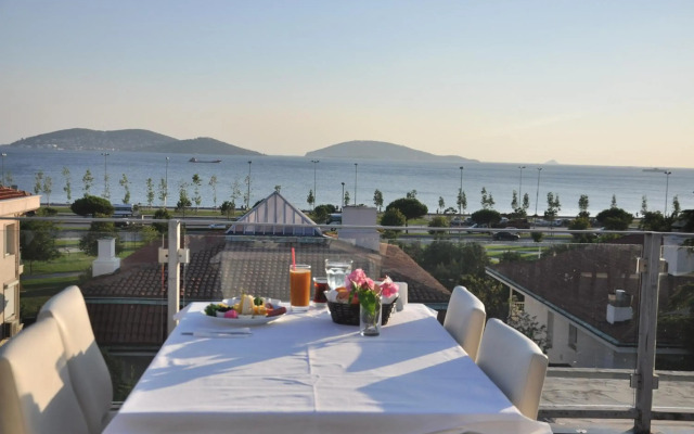 Island Hotel