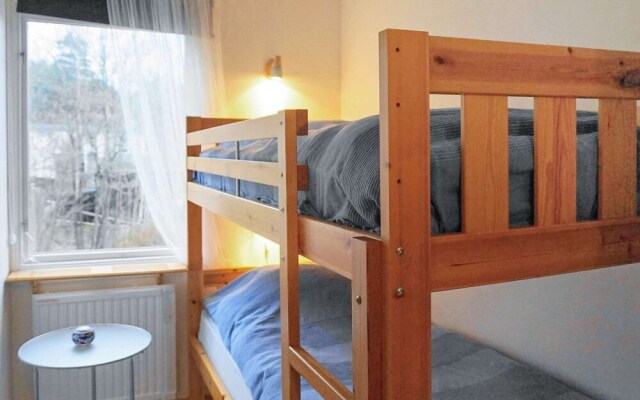 6 Person Holiday Home in Skärhamn