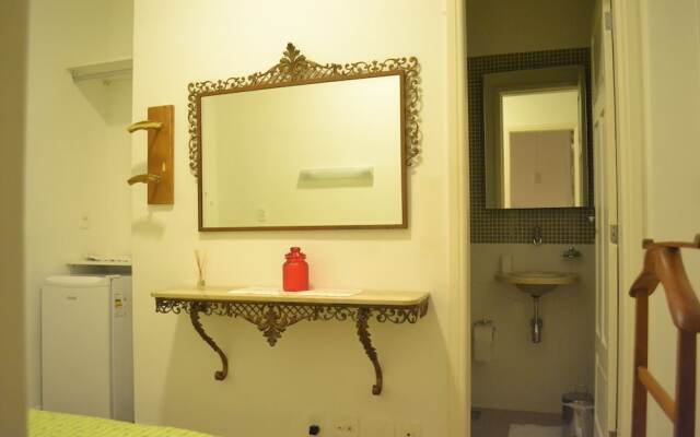Casa Amarela Guest House - ZONA SUL
