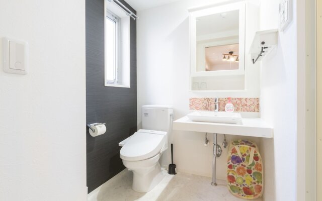 JESUS SQUARE Nippombashi