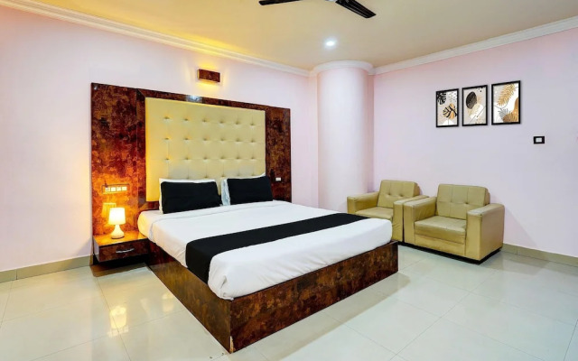 Stylish Stays at MG Road Near Commercial Street