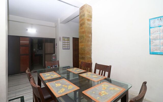 OYO 24591 Mishra Residency Newtown