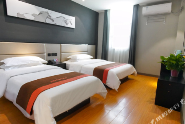 Junyi Hotel (Pizhou Jinyuan Star)