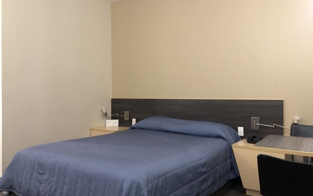 Falcon Motel Brossard