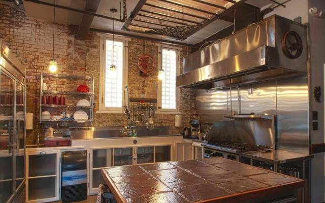 Inn at the Old Jail
