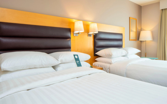 Holiday Inn London Brentford Lock by IHG
