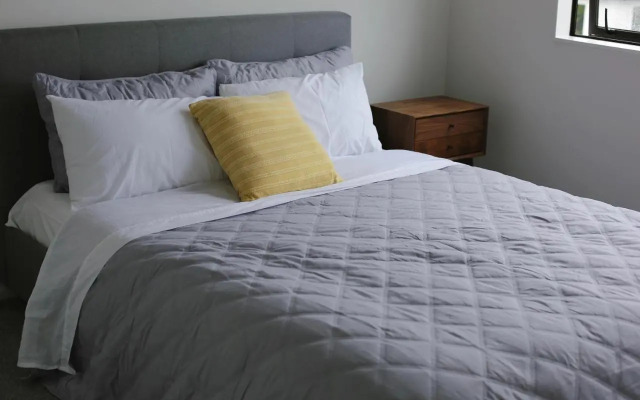 Cozy and comfortable, sunny three-storey building
