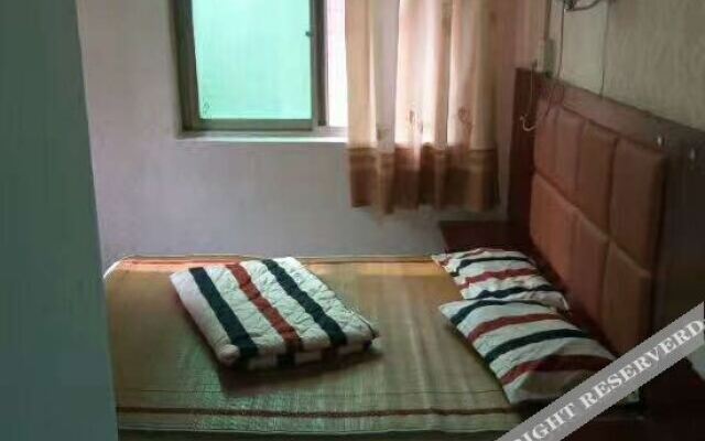 Yaxin Hotel (Xi'an Jixiang Village)