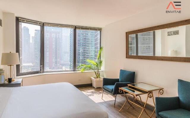 ENVITAE 2BR Vibrant High-Rise Penthouse