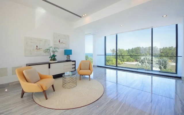 Royal Retreat Villa at Nurai Island