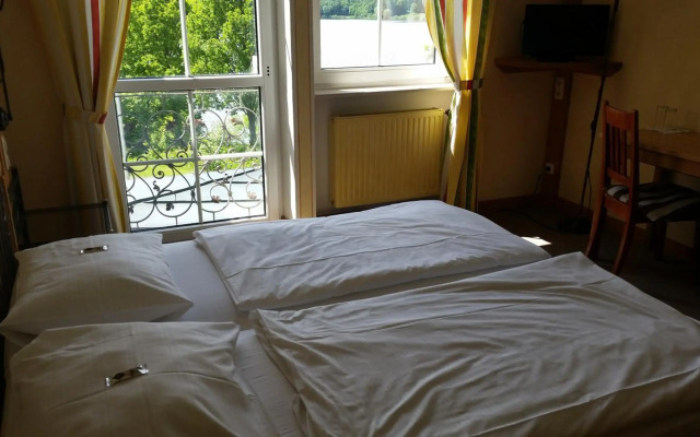 Hotel am Untreusee