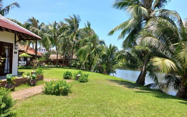 Riverside Bamboo Resort - Hoi An