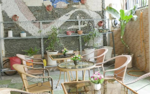 Spring Hung Anh Hotel