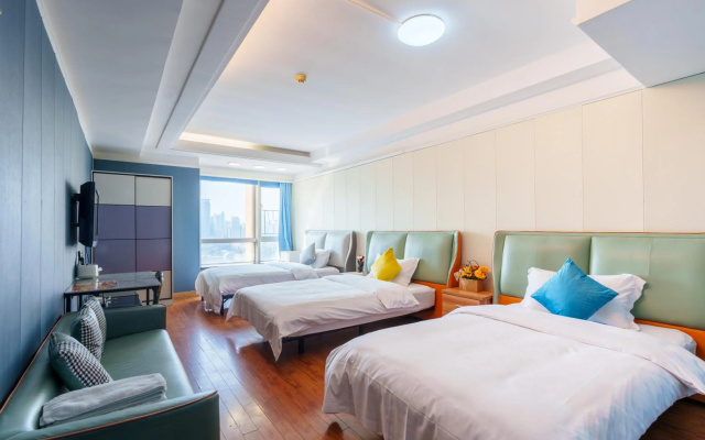 Sunny Private Apt Of Grand Continental – Guest Rooms – Guangzhou