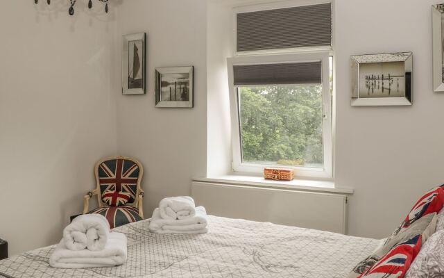 Masson View Apartment