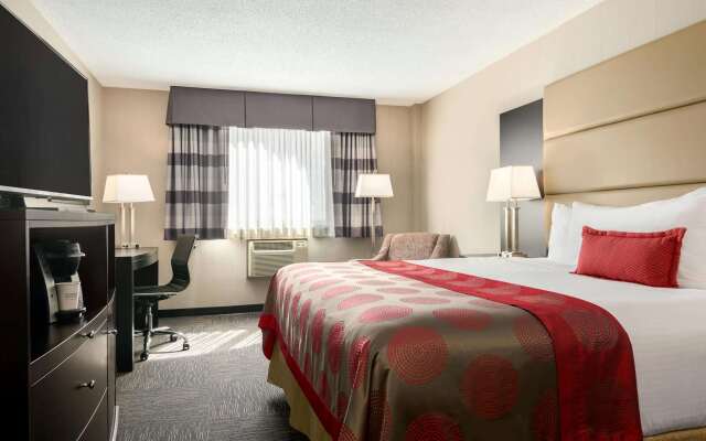 Ramada by Wyndham Saskatoon