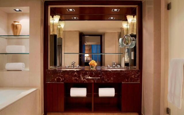 The Portman Ritz-Carlton, Shanghai