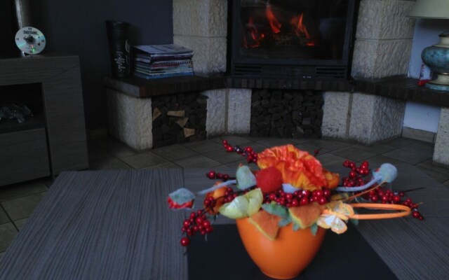 Charming Holiday Home In Denneville With Garden