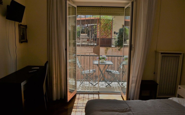 Garden of Rome Guesthouse