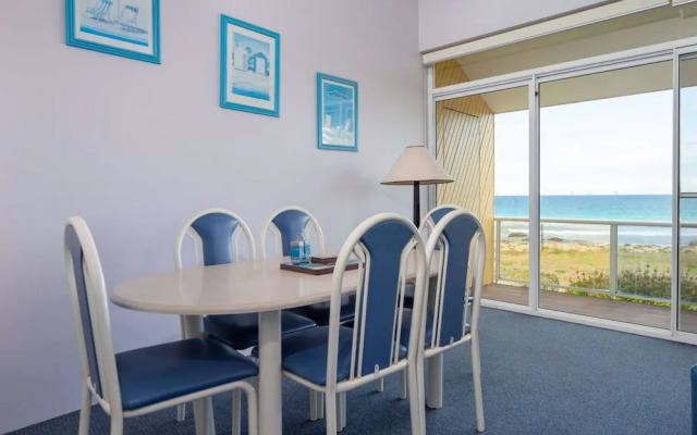 Retreat Beside The Beach - Unit One