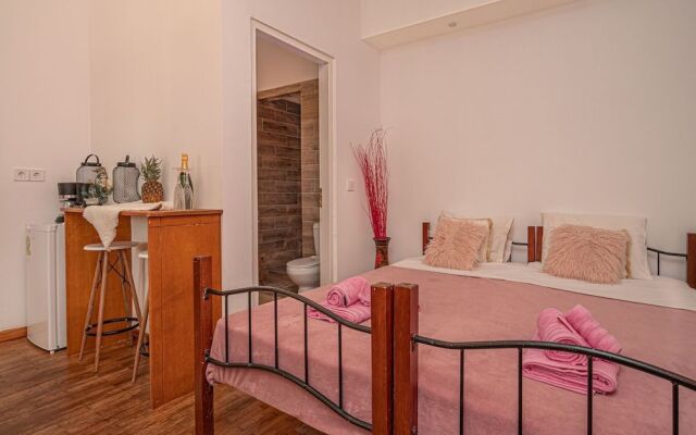 Dimelal Mikonos Downtown Apartments