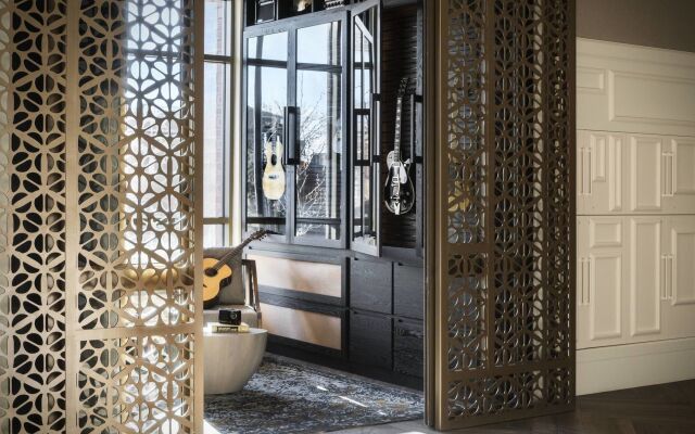 The Elizabeth Hotel, Autograph Collection