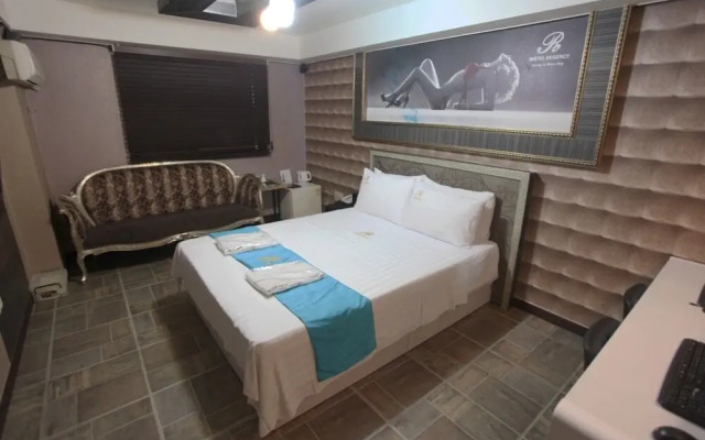 Regency Motel
