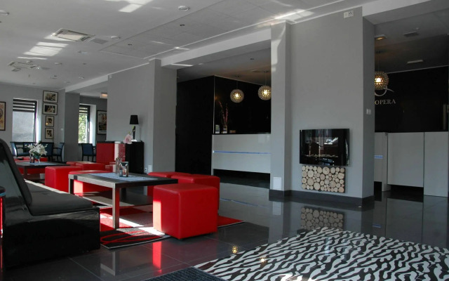 Hotel Opera
