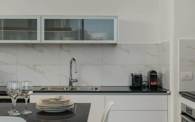 Sea&City by HolyGuest