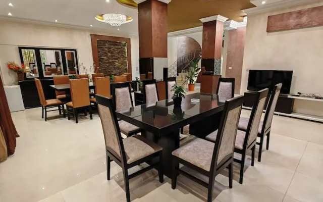 Rujia Chinese Homestay