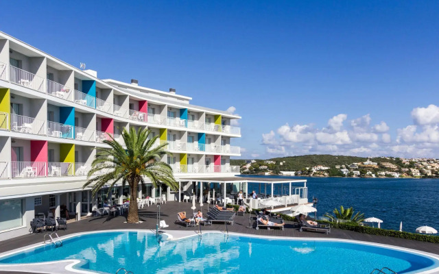 ARTIEM Carlos - Adults Only Hotel