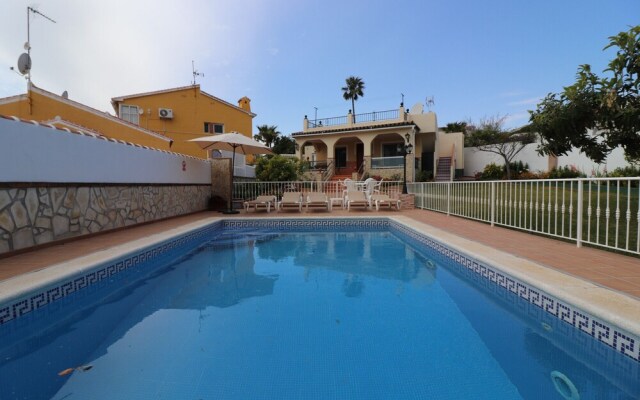 1107 Villa Salares