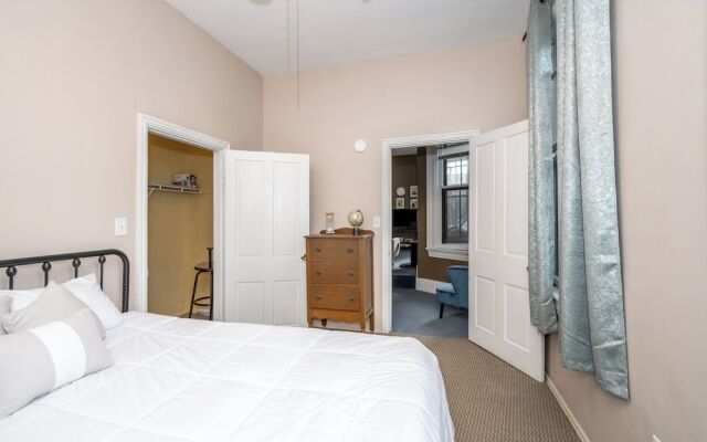 Historic Gem Russell Suite 3