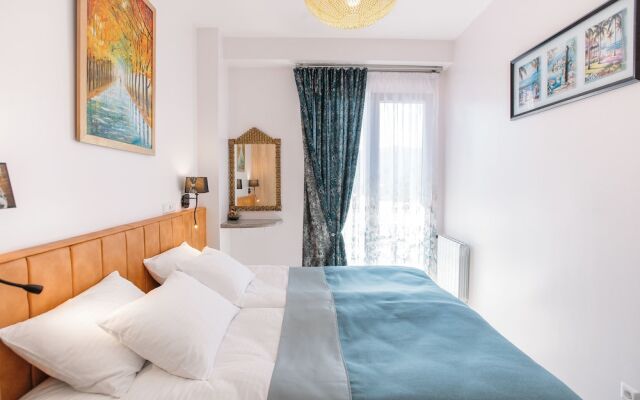33 Spring Apartment