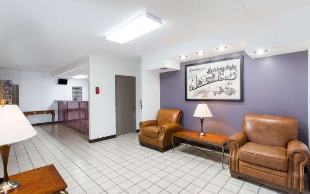 Super 8 by Wyndham Springdale AR