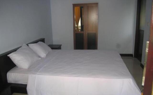Pondok Dhevika Hotel