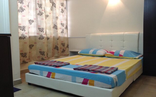 A&F Damansara Homestay