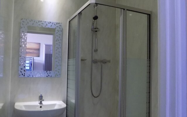 The New Royal Windsor Hotel