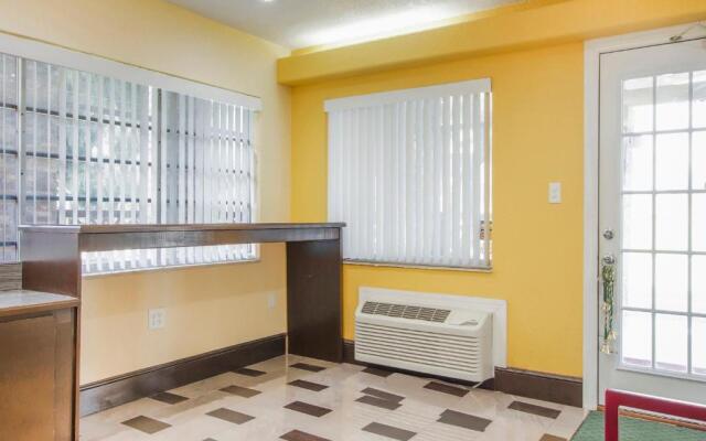 OYO Superior Budget Inn Bartow