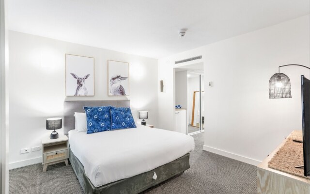 Belle Escapes - Suite 3206 Drift Resort