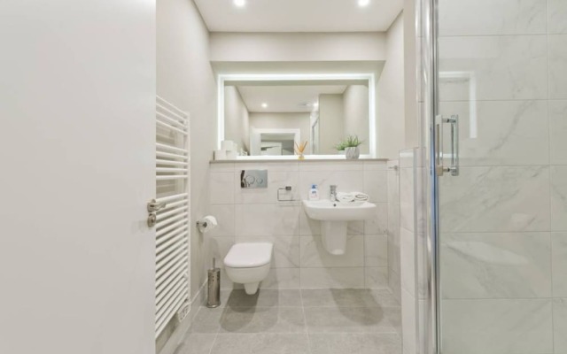 1 Bedroom Apartment Close to City Centre
