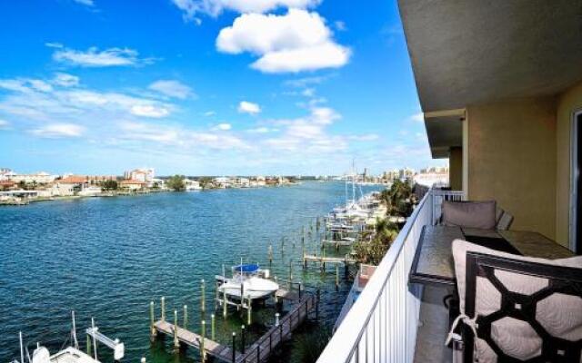 Bay Harbor 403